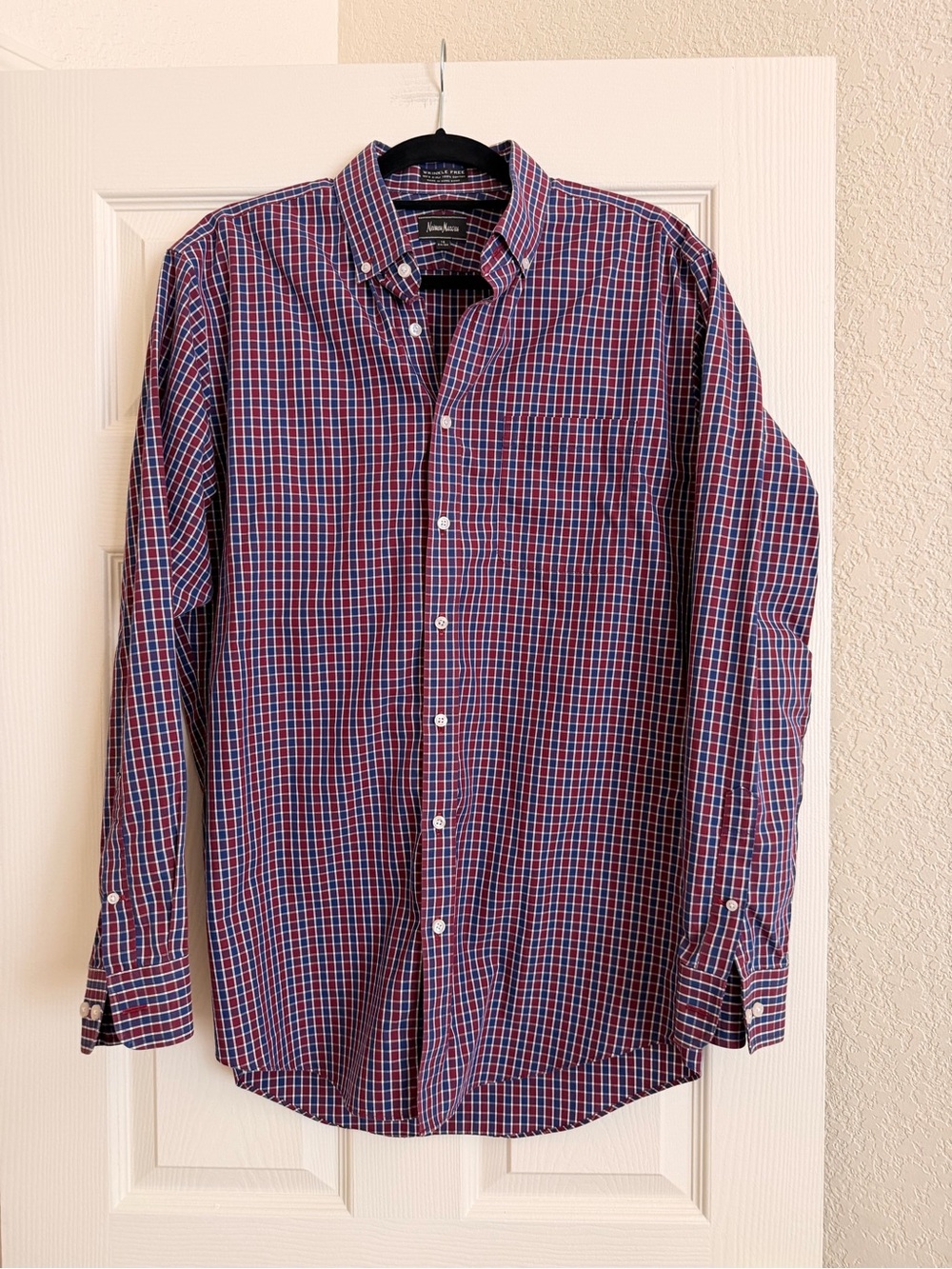 Neiman Marcus Men's Button-Down Shirt Non Wrinkle 100% Cotton 16 34/35 Medium